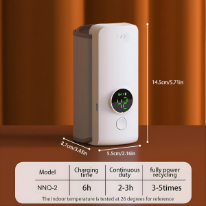 Heating Baby Milk with Portable Bottle Warmer for Travel