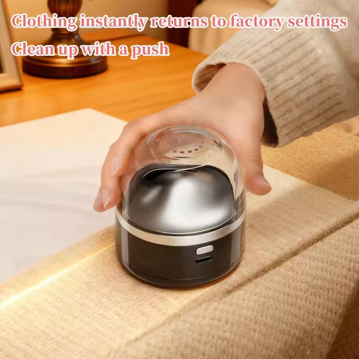 Electric fabric shaver with six-leaf technology